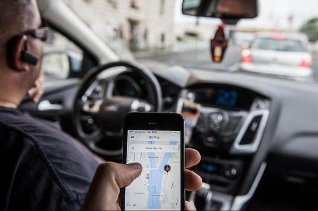 网约车推全面电动化，目前还要迈过哪些“坎儿”？