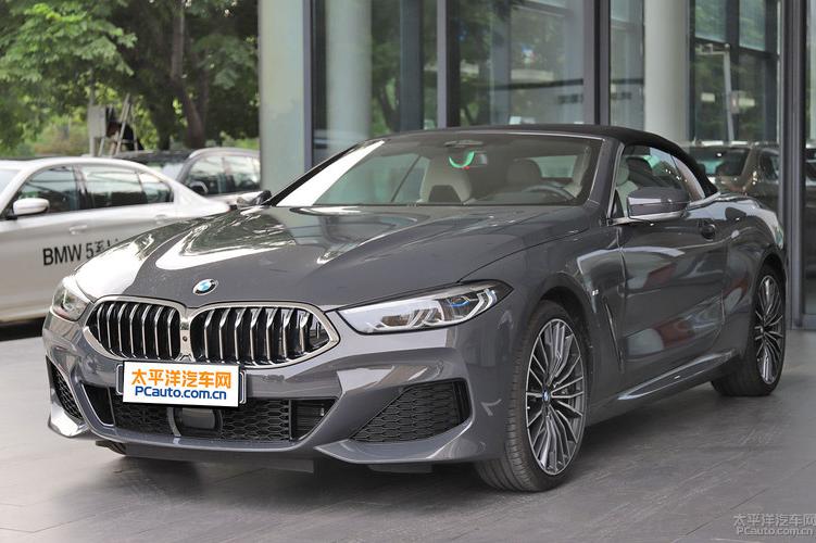 这车怎么都值两套房？到店实拍宝马8系敞篷版
