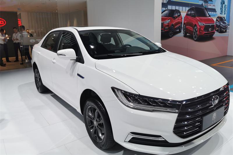 全新比亚迪秦燃油及EV版开启预售 6.68-14.68 万元