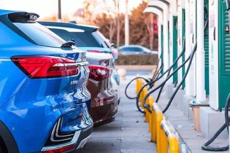 8月新能源汽车销量榜：新军崛起，纯电A级车“强抢地盘”