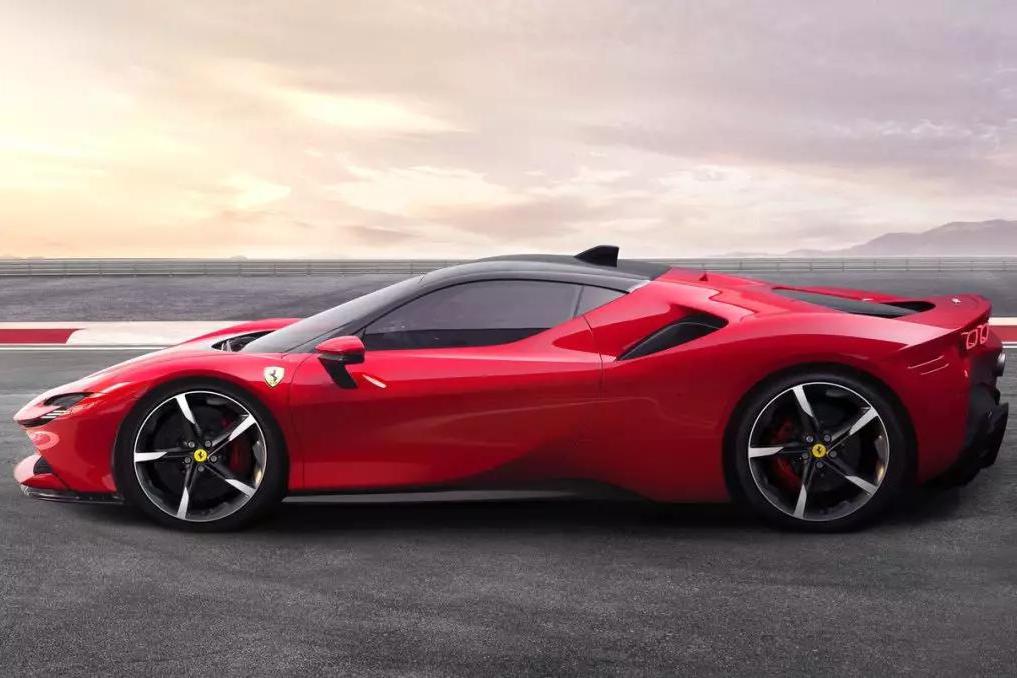 【新闻】3.9L双增压+三台电机，刚刚这台神车国内首发！