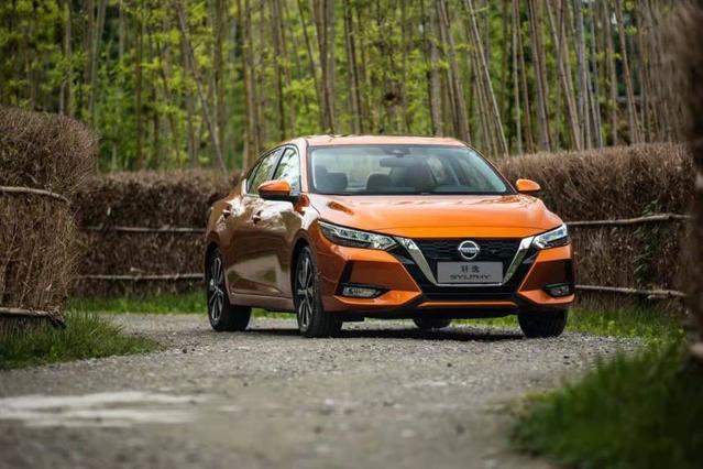 减了不少“硬货“配置，换代后的轩逸能否坐稳“销量王“宝座？