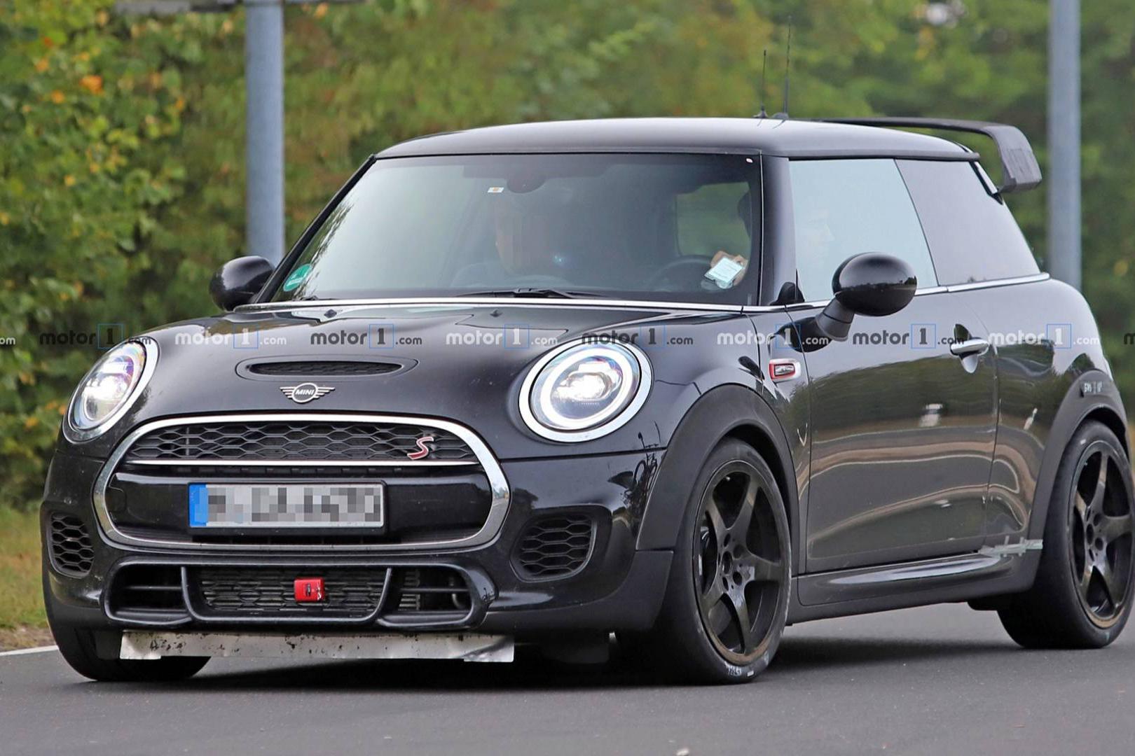 【不再是女神专属，“恶魔版”MINI最强小钢炮即将上线！】