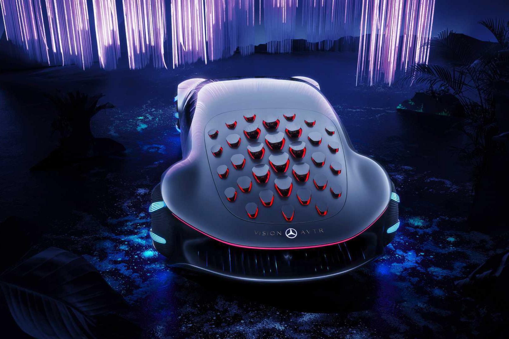 密恐慎点！奔驰这次在CES上玩的有点儿大……