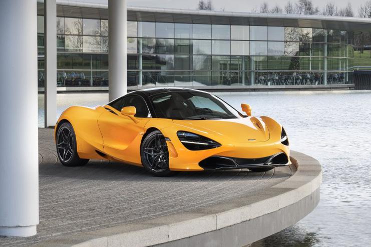 【迈凯伦喊你换壁纸了！推出F1首胜纪念特别版车型】