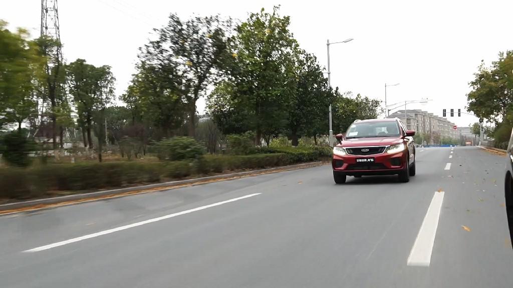 全新远景X6驾驶起来除了舒适还有操控