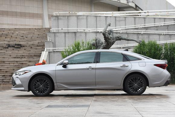 亚洲龙销量平淡，将推更入门车型，会提振销量吗？