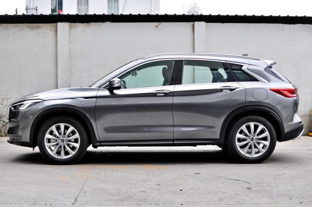 英菲尼迪QX50最高优惠6.8万，沃德十佳发动机，入门仅27.38万