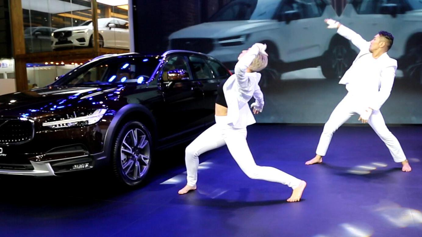 尴尬了，这是“武术”还是“舞蹈”？