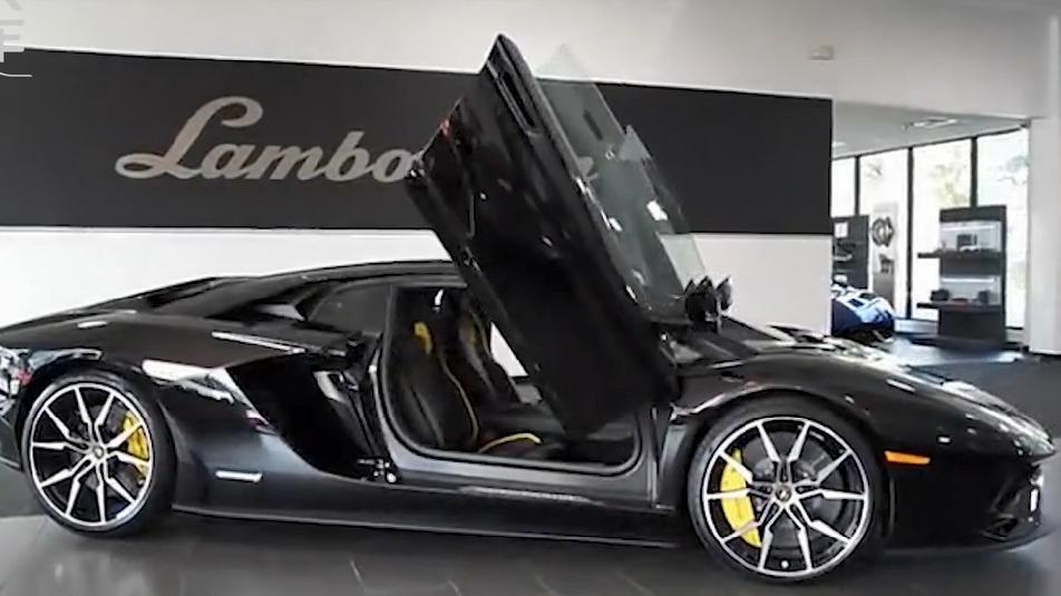 最新款兰博基尼 埃文塔多S静态观赏