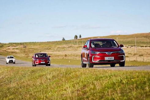 北京汽车集团张夕勇：到2024年之后纯电动的成本将和燃油车平价