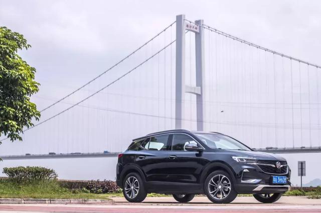 鲜衣怒马少年郎，昂科拉GX不负众望