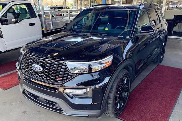 这才是福特最漂亮的SUV，全黑车身，四出排气，动力超保时捷卡宴