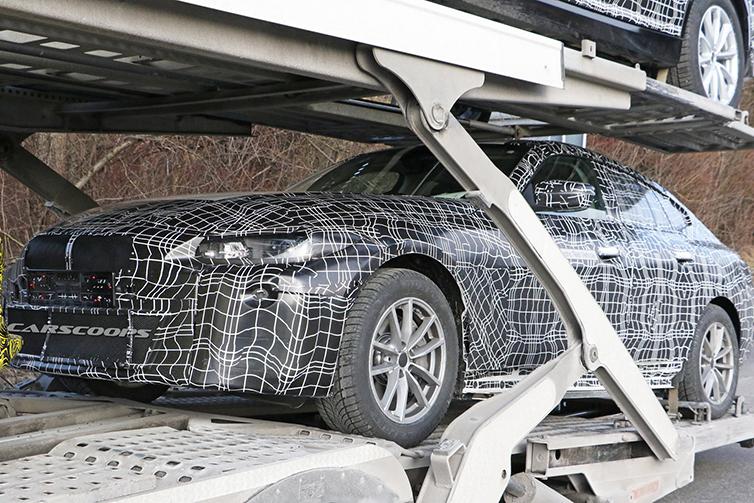 定位四门纯电轿跑 宝马i4谍照首次曝光 2021年上市