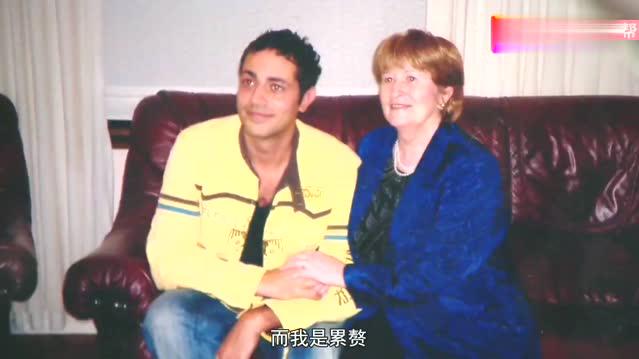 我开车别问挂几档！老妈开着自己的跑车，老外眼神中都透着恐惧