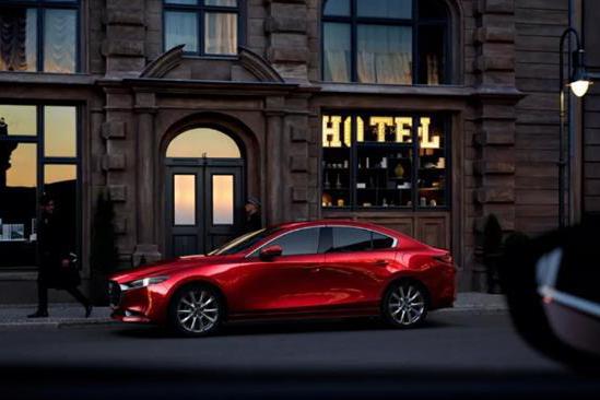 新一代宝马8系、马自达3领衔！近期上市的三款重磅新车导购