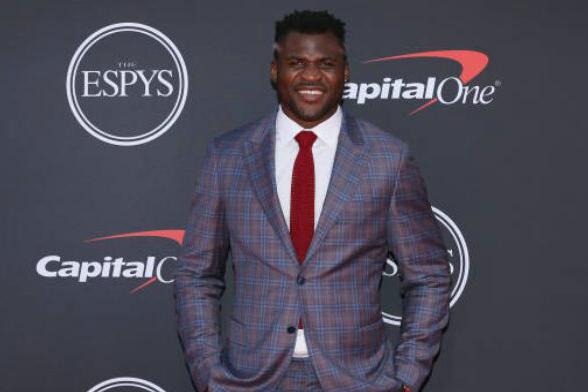 诺奇董事长_奇诺比奥(2)