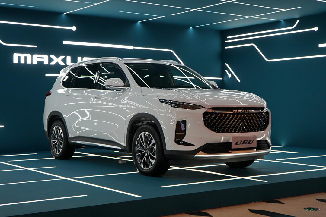 上汽MAXUS D60全民推荐款售9.98万元起 纯电/插电混动版亮相
