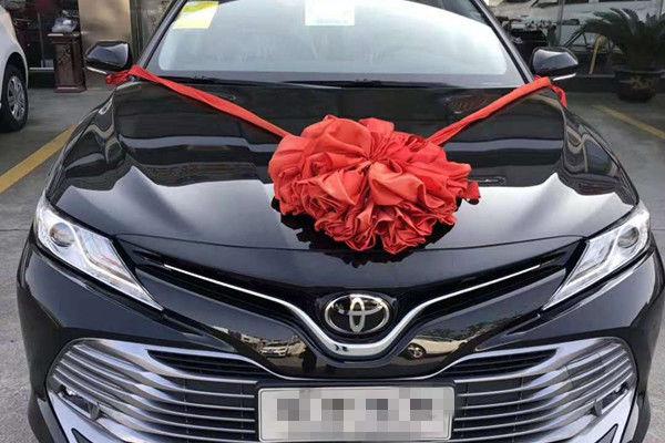 在4S店全款买车，保险为什么一定要在4S店买？自己买行不行？