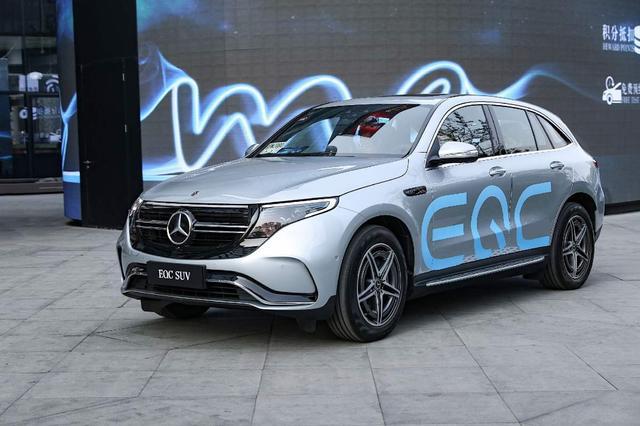 售57.98-62.28万元，百年奔驰首款纯电SUV EQC正式上市