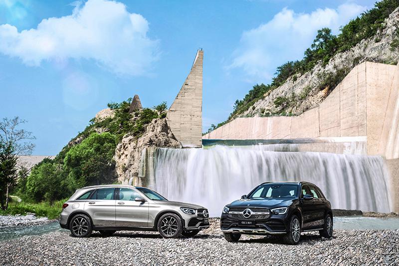 新一代梅赛德斯-奔驰长轴距GLC SUV上市 售价39.28万元起