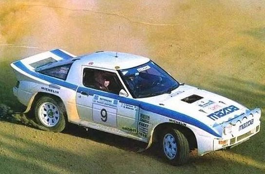 蓝旗亚赛车性能卓越，充满线条美感的赛车，优秀