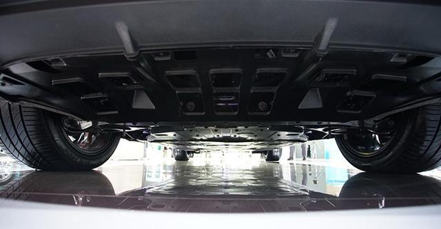 红旗首款纯电SUV，造型科幻，加速5.8秒，还看啥特斯拉Model Y