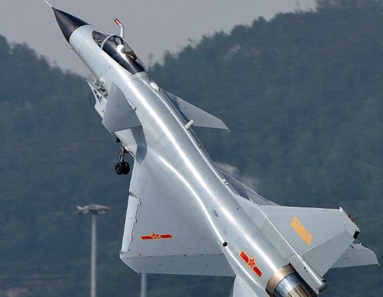 国产战机的骄傲,采用鸭式设计,成为中国空军的