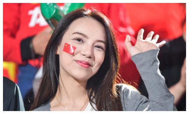 3-0！越南夺冠创60年纪录，球迷疯狂庆祝 范志毅预言成真？