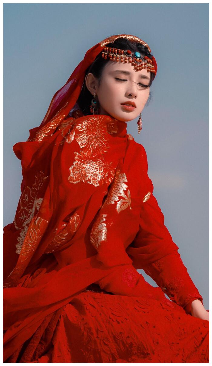 八大红衣美女,林青霞难辨雌雄,看到张馨予才知道啥是美若天仙