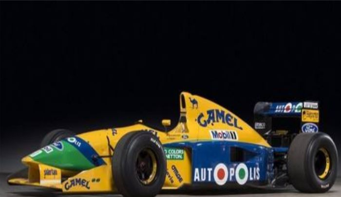 贝纳通车队，追求卓越，刚性车架无比坚硬，跑出风采