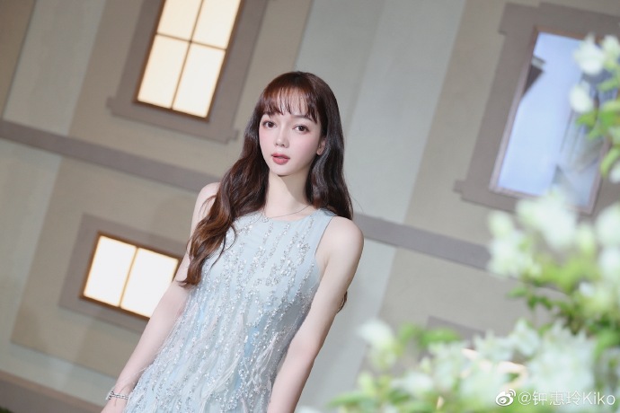 网红美女钟惠玲迷人写真美照欣赏好漂亮