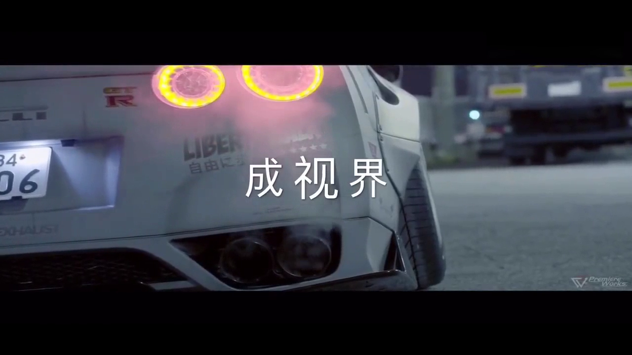 几十种跑车，唯独钟爱布加迪，你会选那辆？