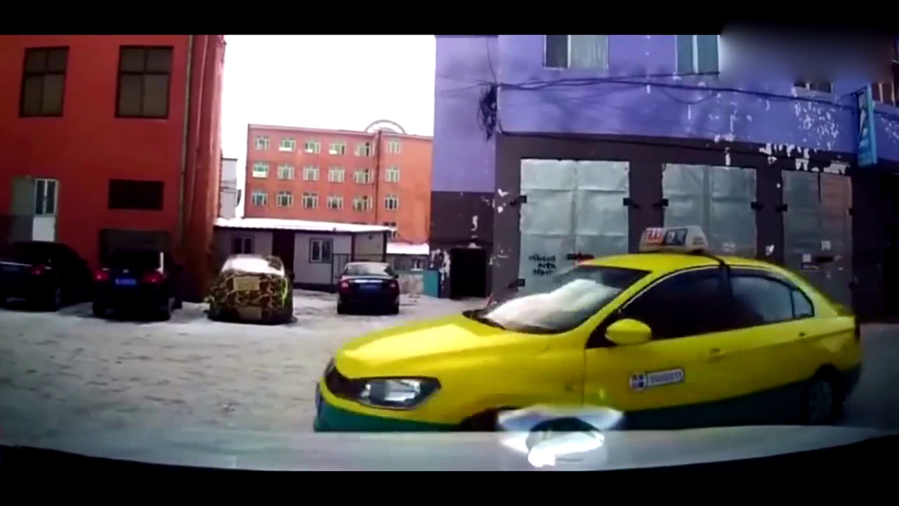 出租车突然这样露一手，我都蒙圈了