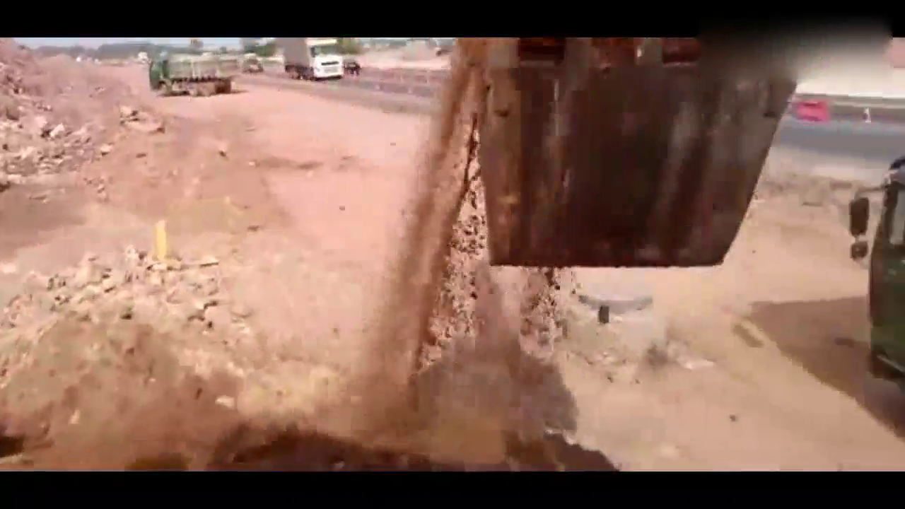 3斗就一卡车，这个效率也太快了