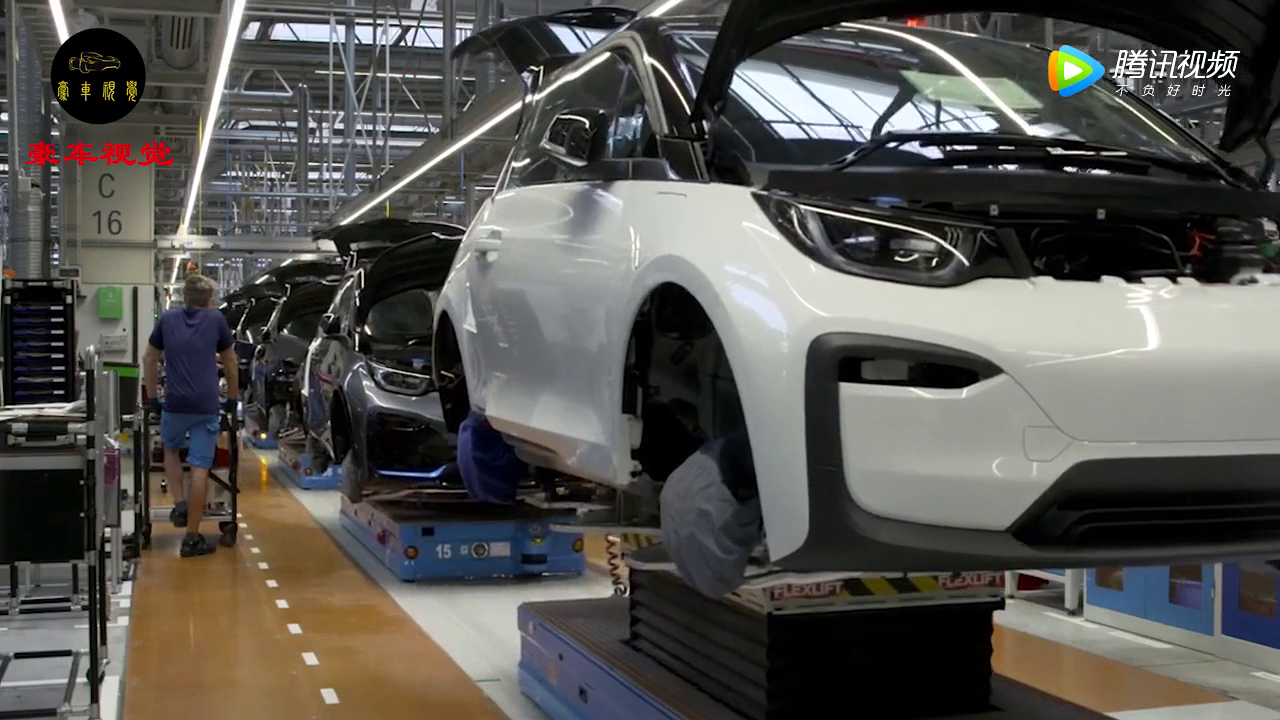 19万起步，合资技术，油电动力输出，还有B级车的享受