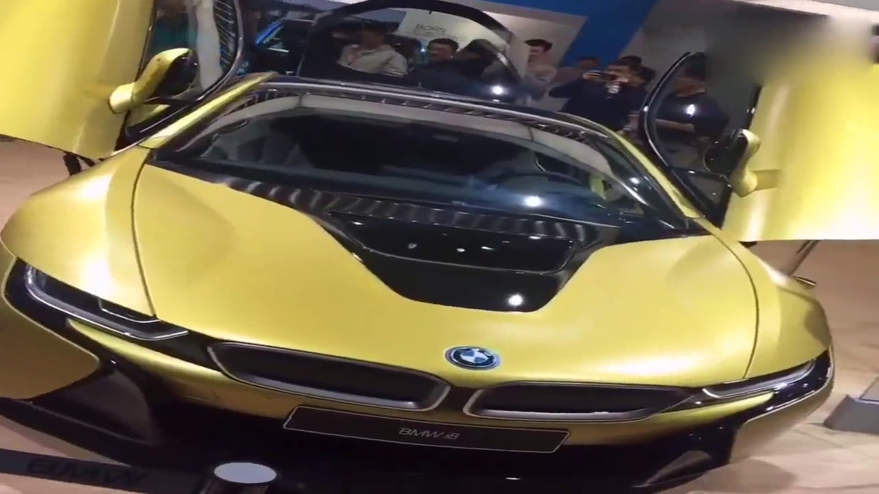 车展各种豪车，真让人大饱眼福，搬砖赚钱买一辆