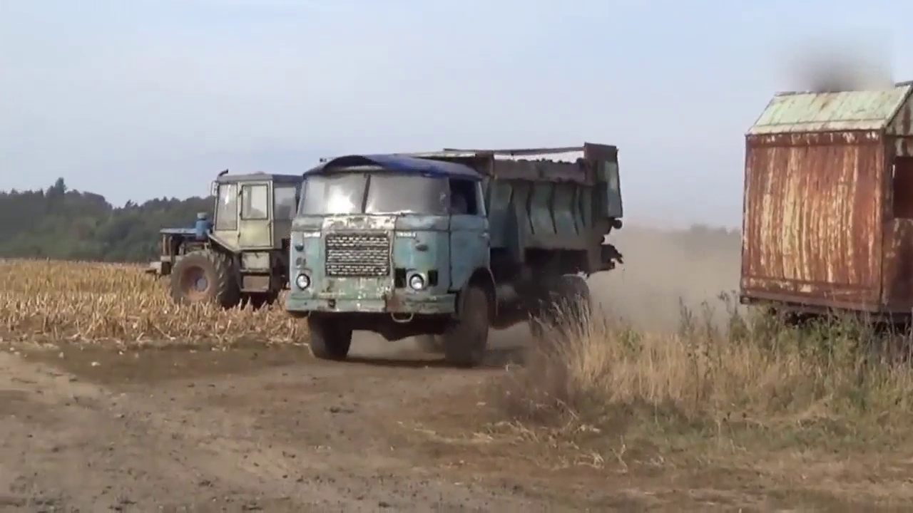 生命力超强的重型卡车超期服役，来自利亚兹和太脱拉