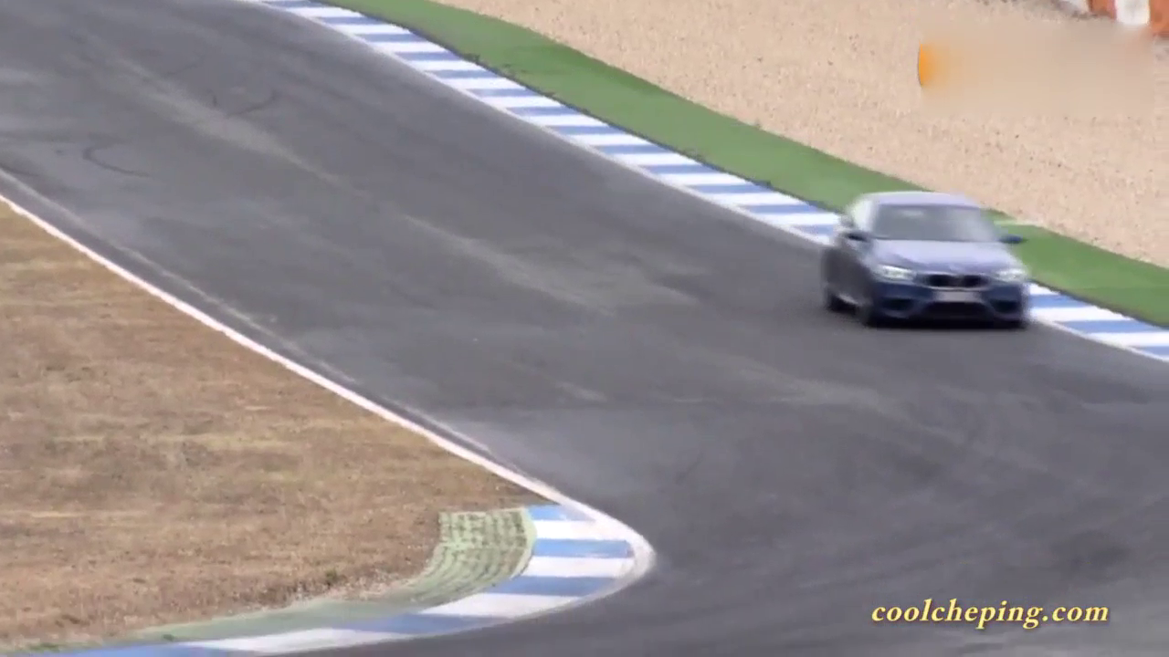 德系日系性能车你选谁？雷克萨斯GS-F vs 宝马M5