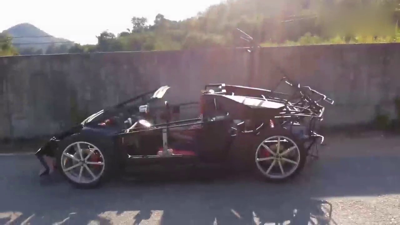 高手自制兰博基尼跑车，剪刀门一打开霸气开始了