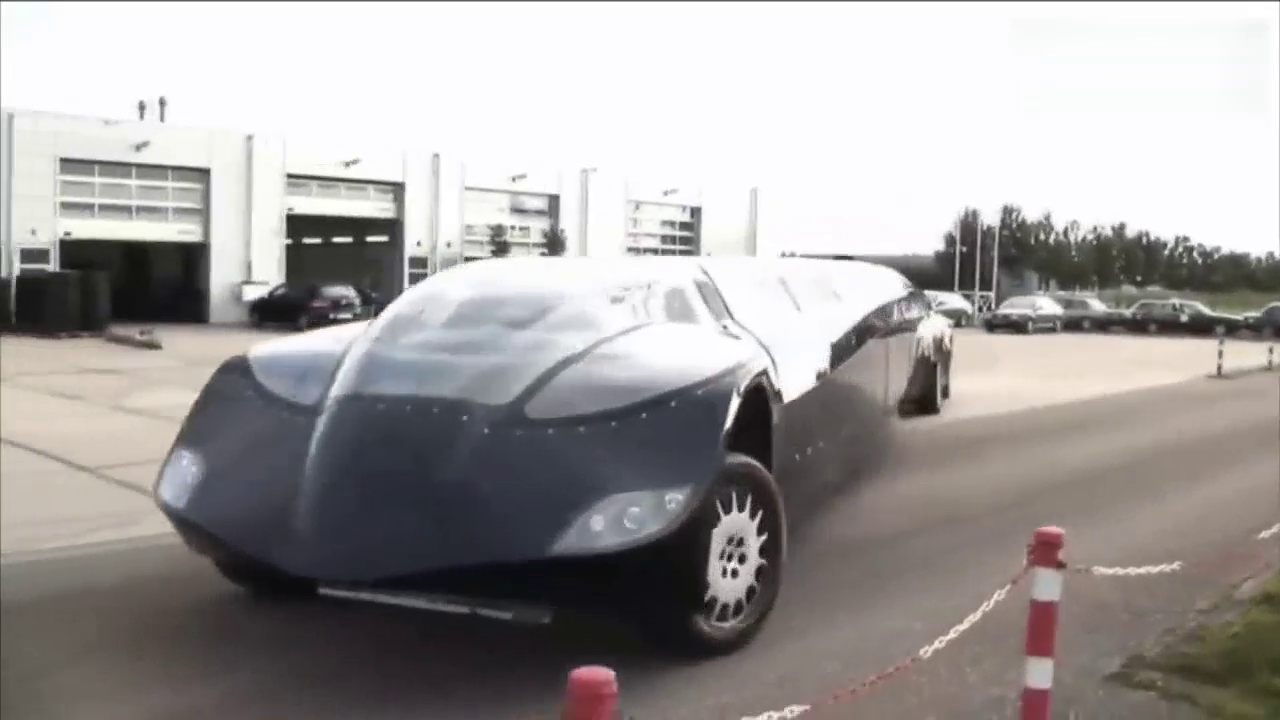 这是我见过最长的跑车，打开车门那一刻才是惊艳的开始！