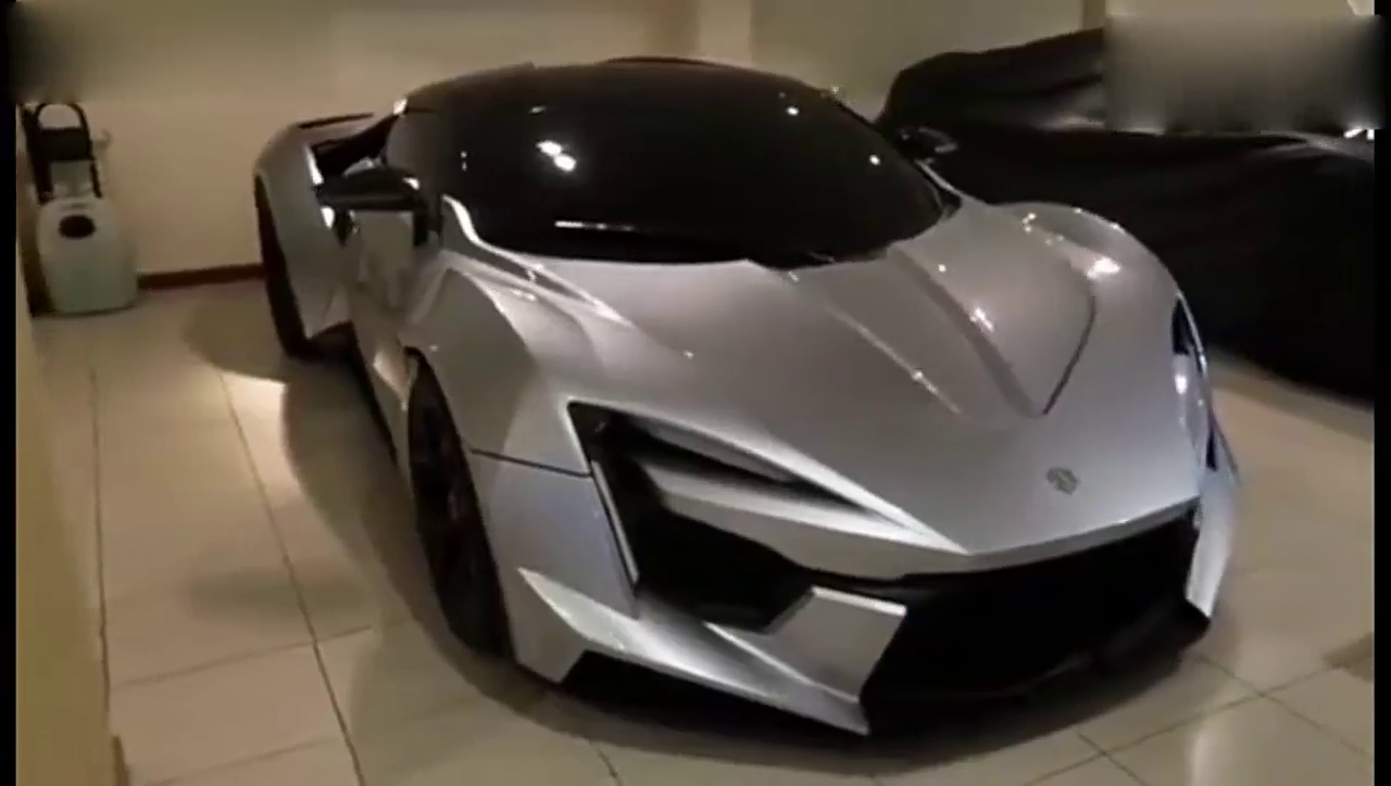 全球唯一！“毁灭级”迪拜跑车Fenyr Supersport 2