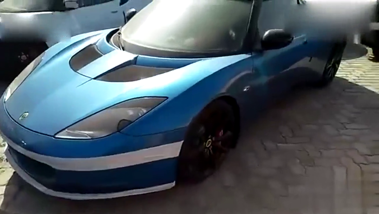 全国唯一一家，也是首家跑车大集结！17款莲花跑车，简直帅到了