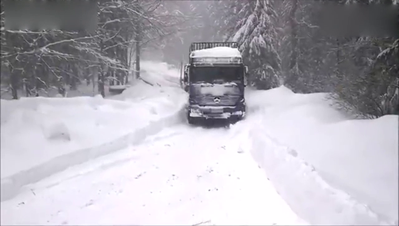 这是在挑战各种卡车性能吗？