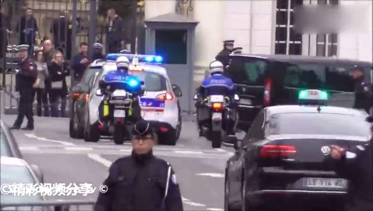 我们上市不久的大众新迈腾B8，在法国已经是出租车了！