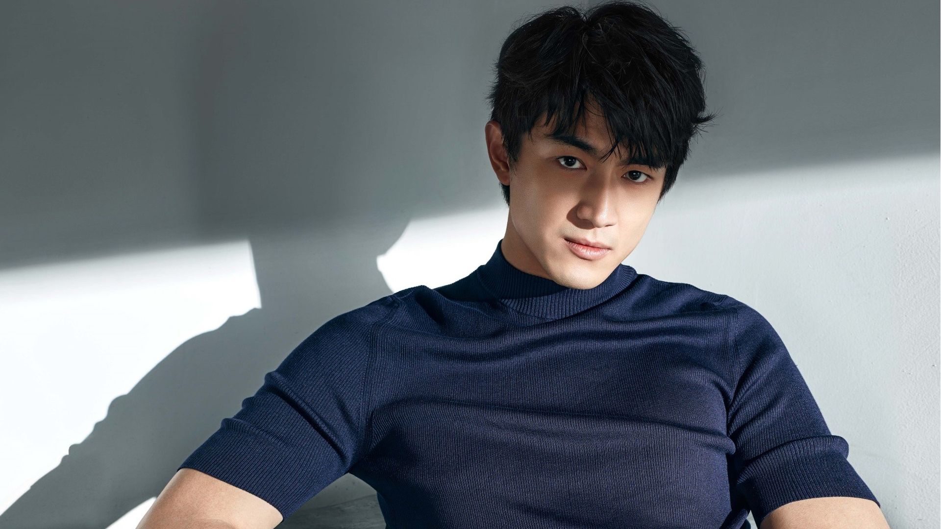 总是会让人忘记他是一个颜值身材都非常优秀的男演员