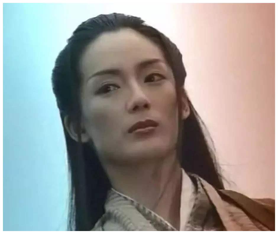 还记得“新加坡四美”吗？郭妃丽美得惊为天人，范文芳堪称国宝级
