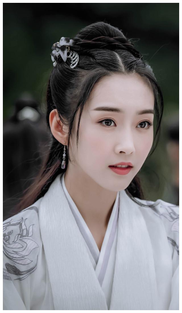 新晋的9朵古装小花,祝绪丹陈钰琪宋祖儿彭小苒,你最喜欢谁?