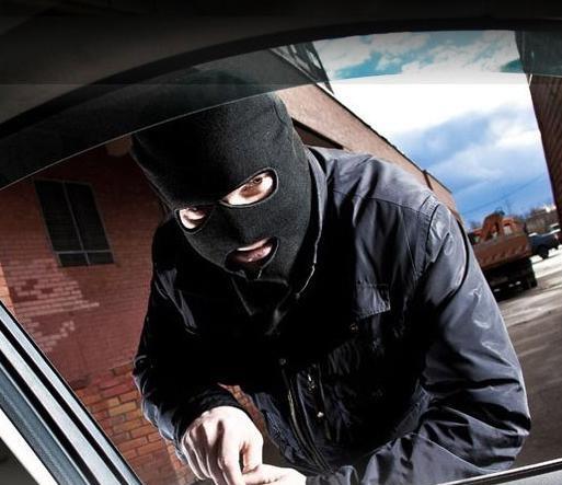 中国新式北斗显示器亮相,四周路况清清楚楚,