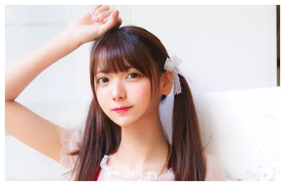 逢郎欲语低头笑，碧玉搔头落水中，最是娇羞的三星座女
